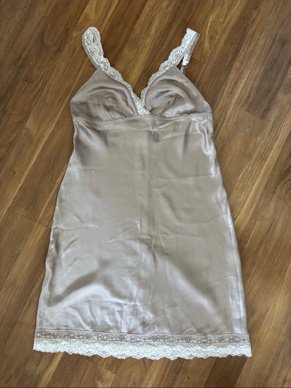 intimissimi Champagne Beige Silk Slip with White Lace Trim Womens Size Small
